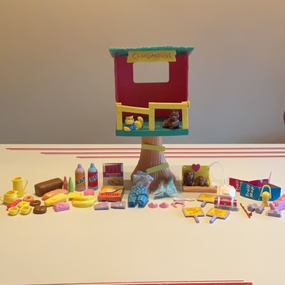 Meritus Forever Girlfriends Lil’ Sisters Deluxe Clubhouse Fun